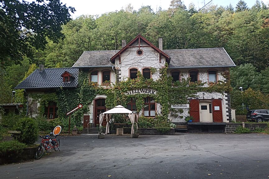 Bahnhof Monreal Bahnhof Monreal